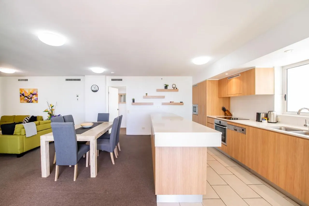 Lanai Riverside Apartments Маккай 4*,  Австралия
