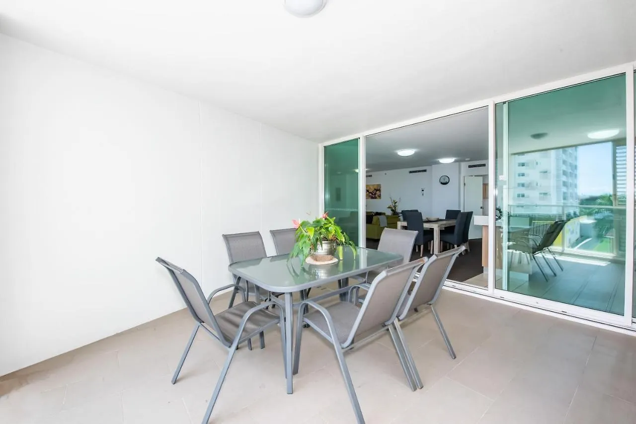 Апарт-отель Lanai Riverside Apartments Маккай