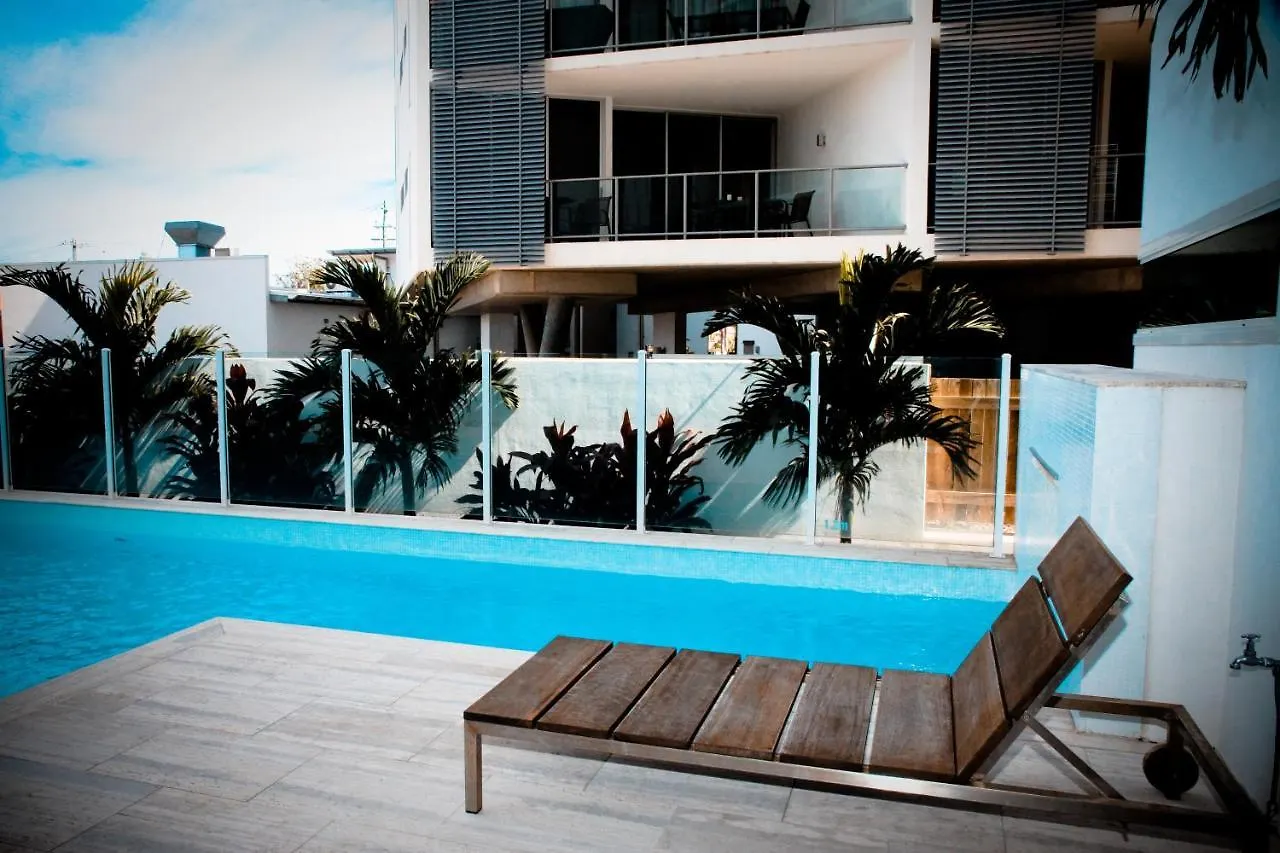 Апарт-отель Lanai Riverside Apartments Маккай