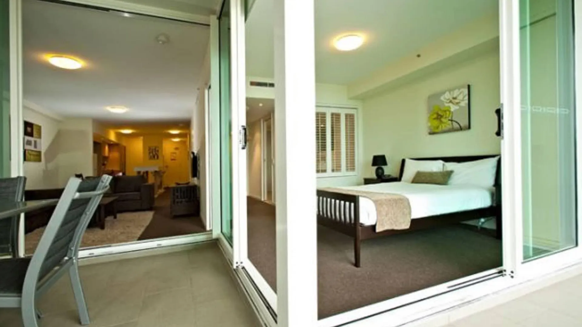 Lanai Riverside Apartments Маккай Апарт-отель