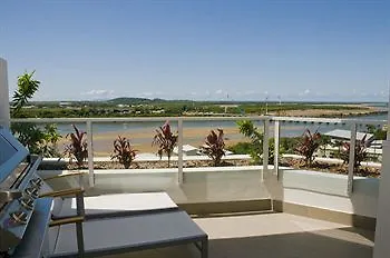 Lanai Riverside Apartments Маккай Австралия