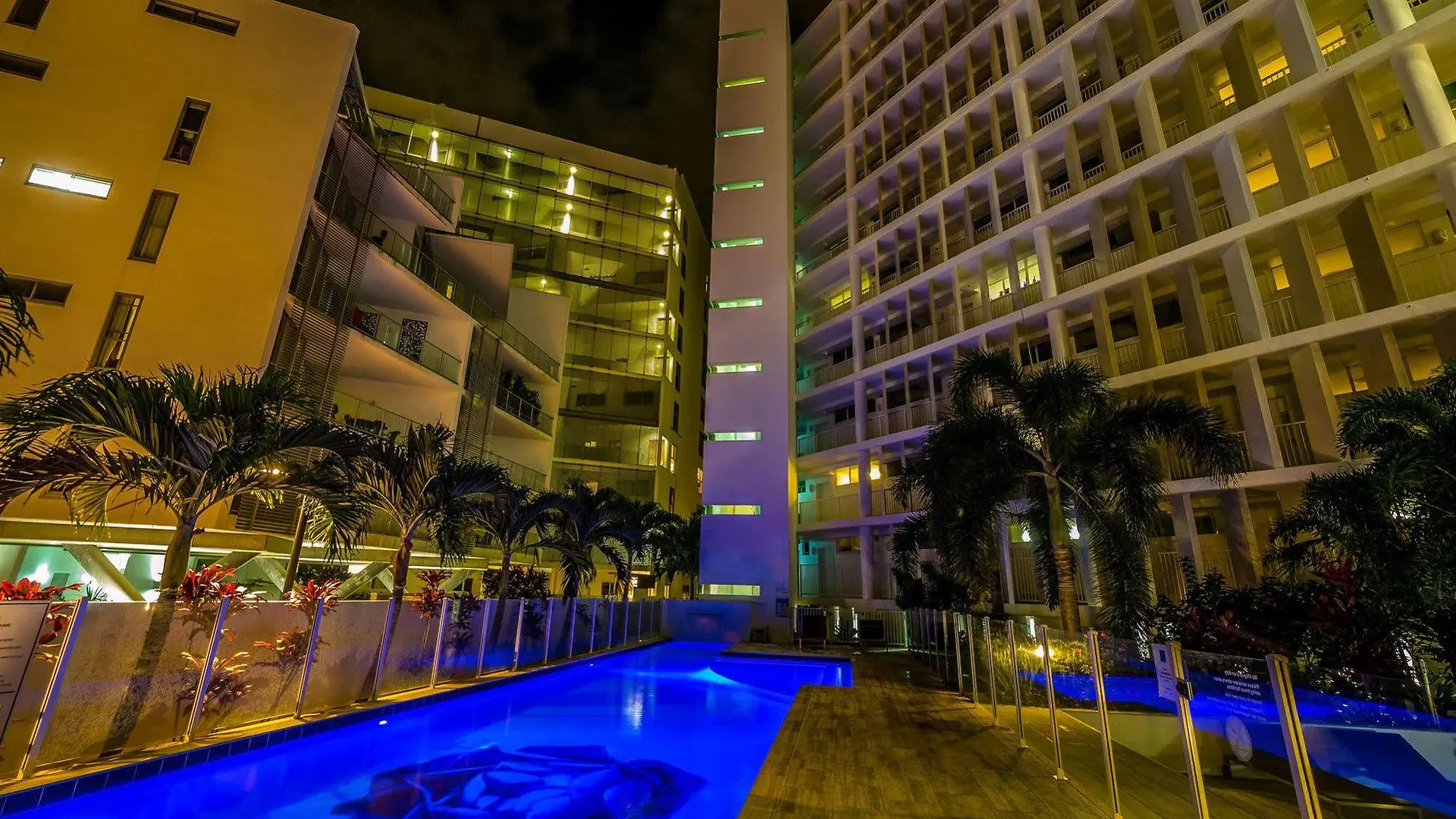 **** Апарт-отель Lanai Riverside Apartments Маккай Австралия